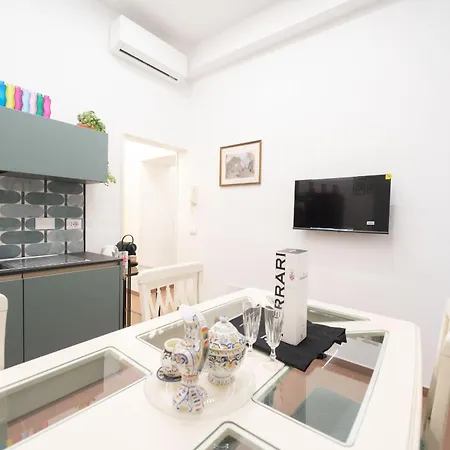 Apartament Ernesta 3br Lovely By The Spanish Steps *