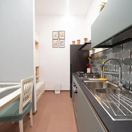 Apartament Ernesta 3br Lovely By The Spanish Steps