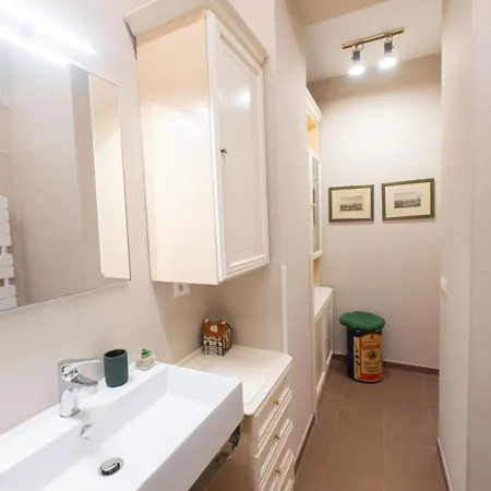 Ernesta 3br Lovely By The Spanish Steps アパート ローマ